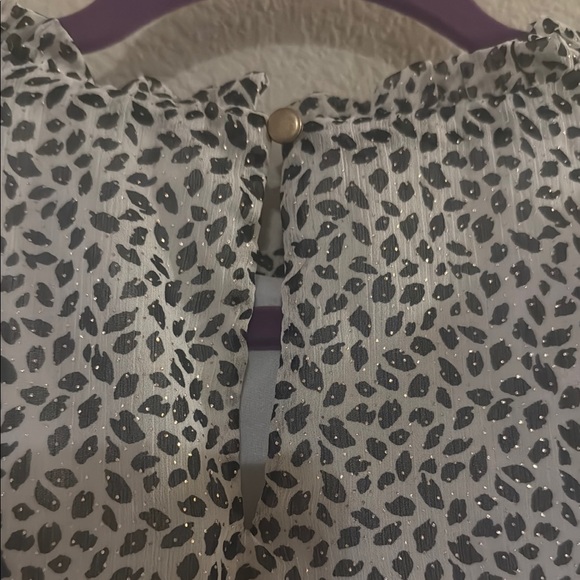 Elegant Black and White Patterned Dress - Picture 9 of 11